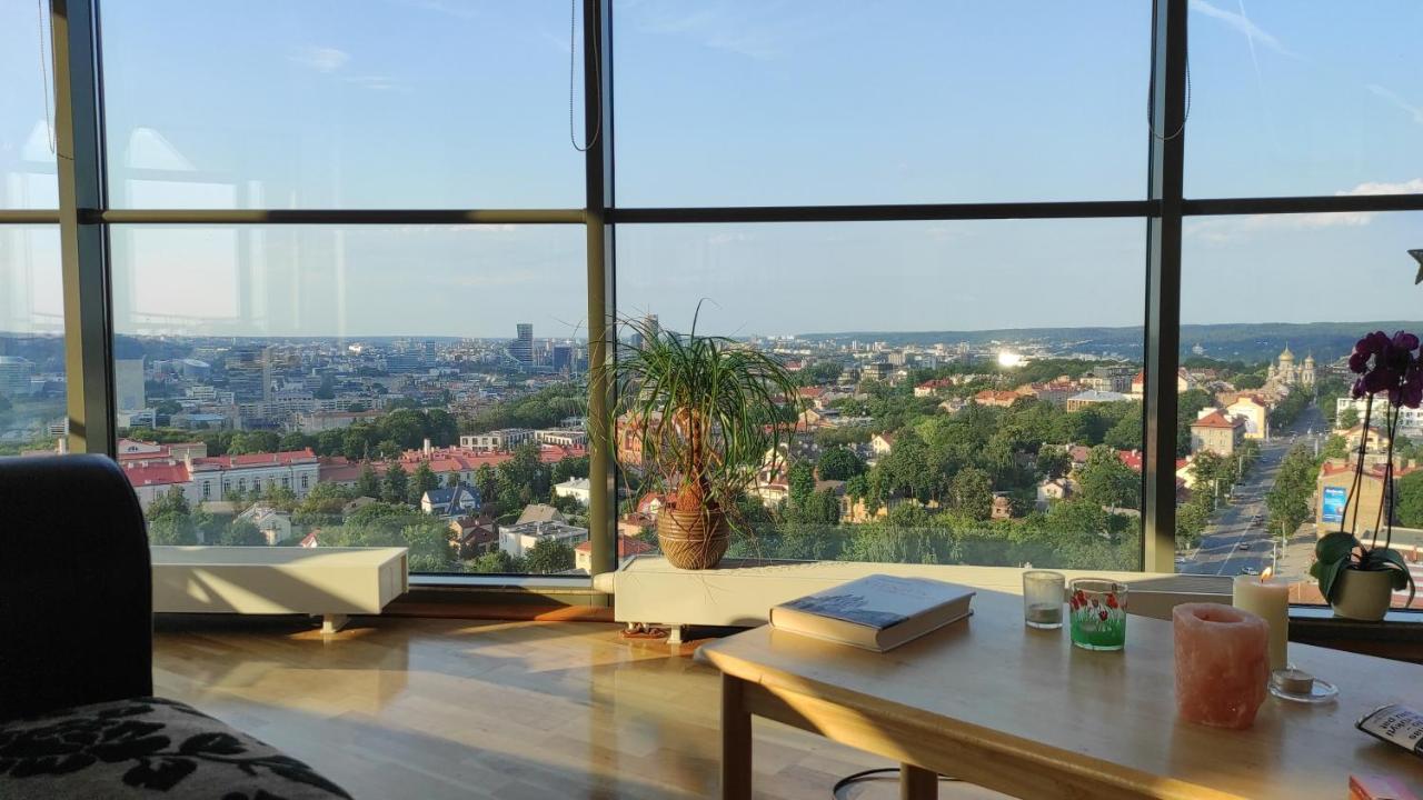 Luxury Apartment In Skyscraper Vilnius Ngoại thất bức ảnh