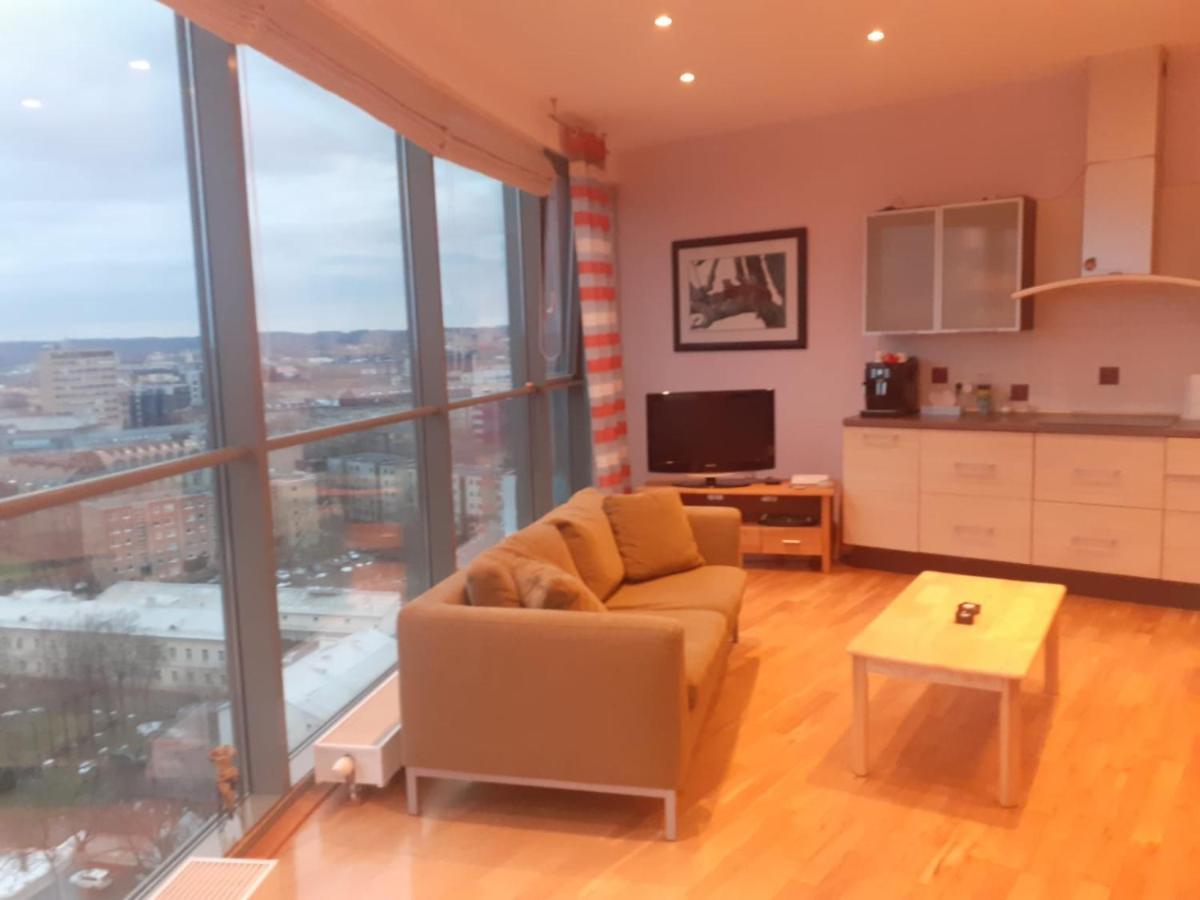 Luxury Apartment In Skyscraper Vilnius Ngoại thất bức ảnh