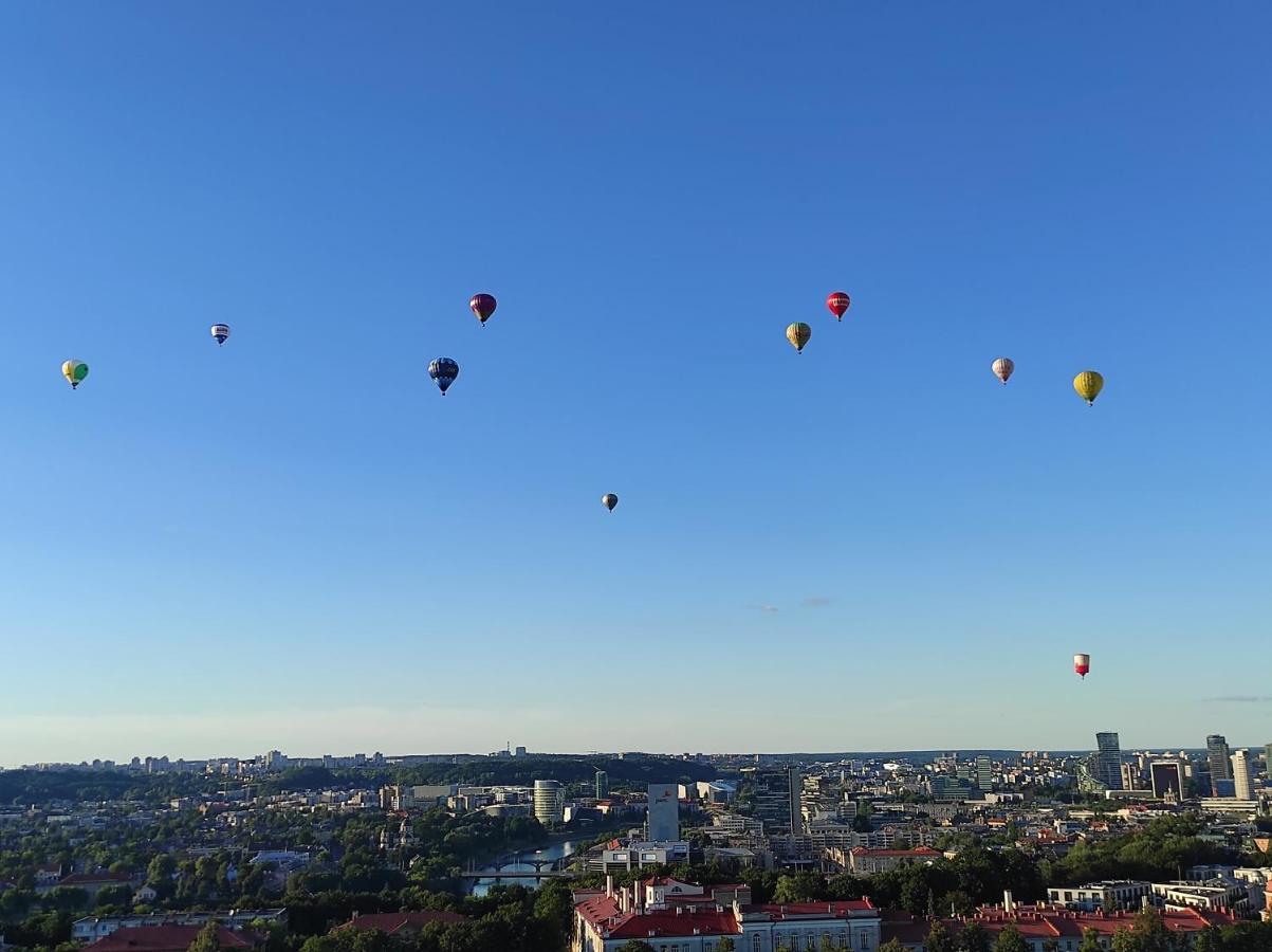 Luxury Apartment In Skyscraper Vilnius Ngoại thất bức ảnh
