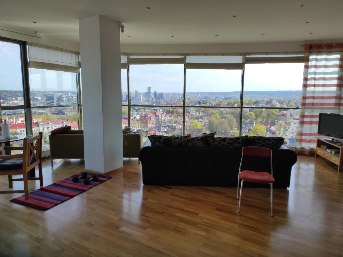 Luxury Apartment In Skyscraper Vilnius Ngoại thất bức ảnh