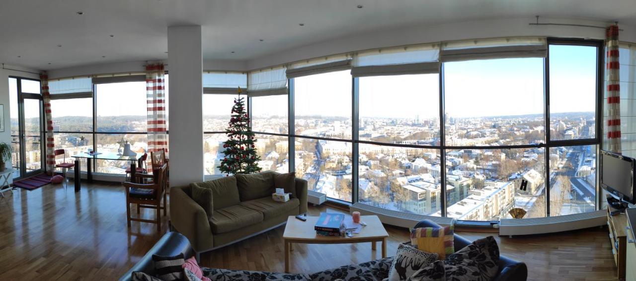 Luxury Apartment In Skyscraper Vilnius Ngoại thất bức ảnh